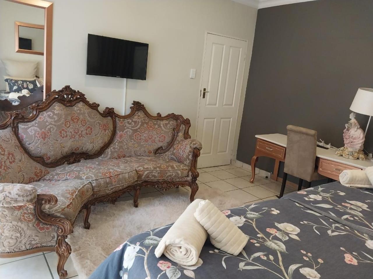 The Elephant Room At Frederick'S Place Pretoria-Noord Exteriér fotografie