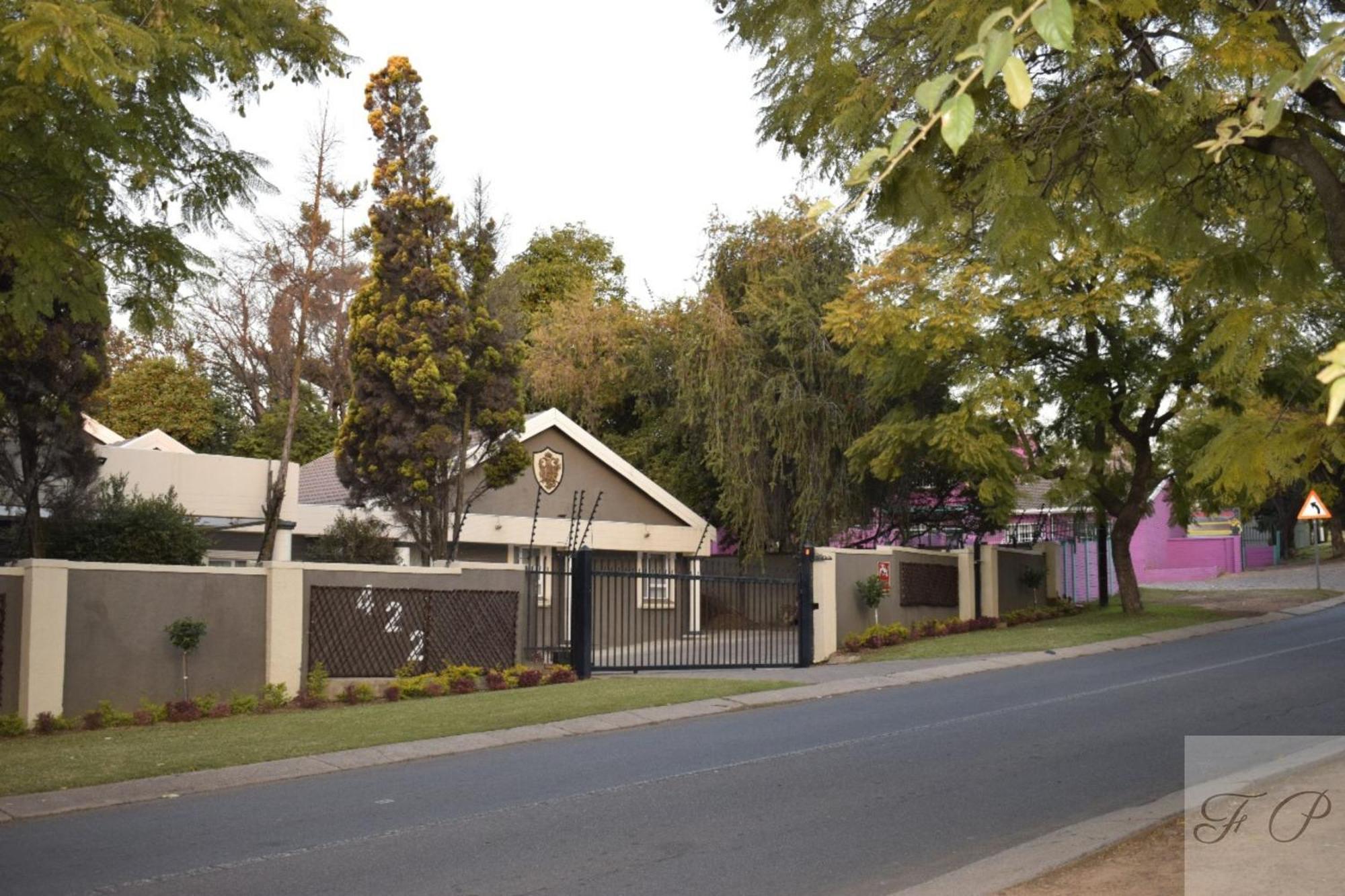 The Elephant Room At Frederick'S Place Pretoria-Noord Exteriér fotografie
